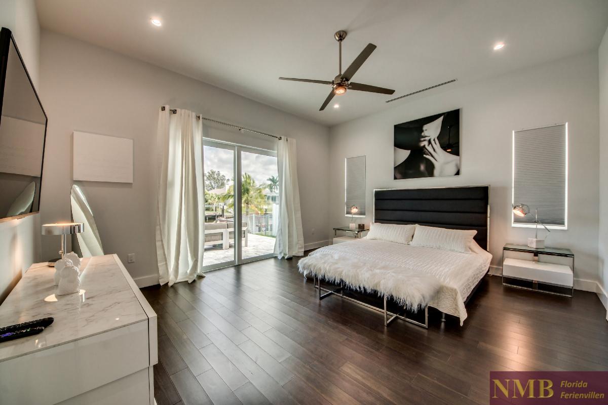 Vacation-Rental-Cape-Coral-Next-Level_Master_Bedroom_3