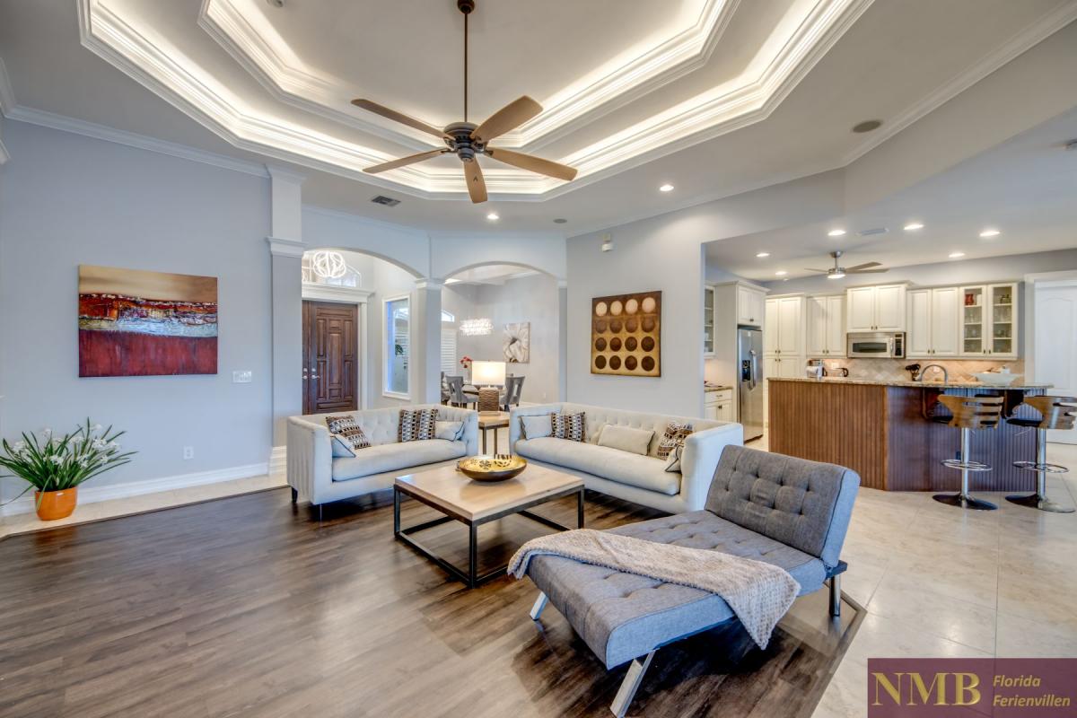 Ferienhaus-Cape-Coral-Whispering-Palms_19-Family-Room