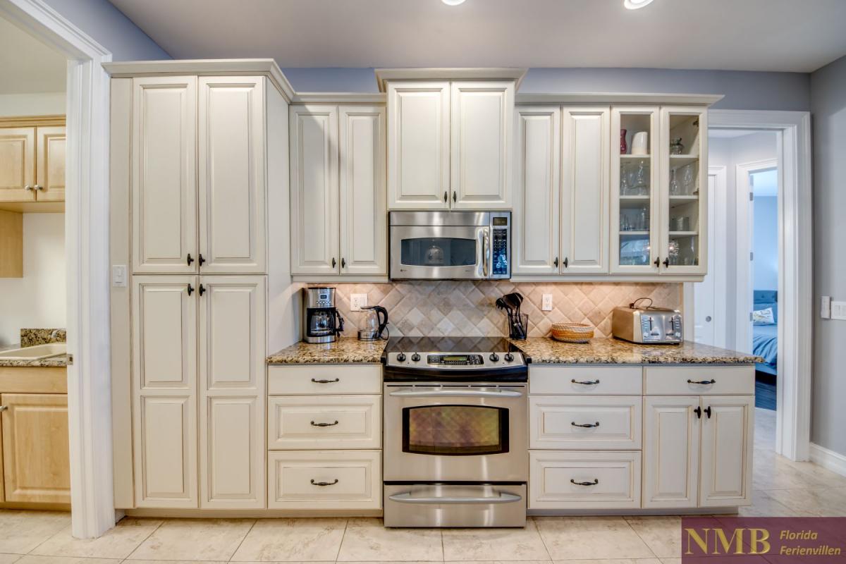 Ferienhaus-Cape-Coral-Whispering-Palms_32-Kitchen