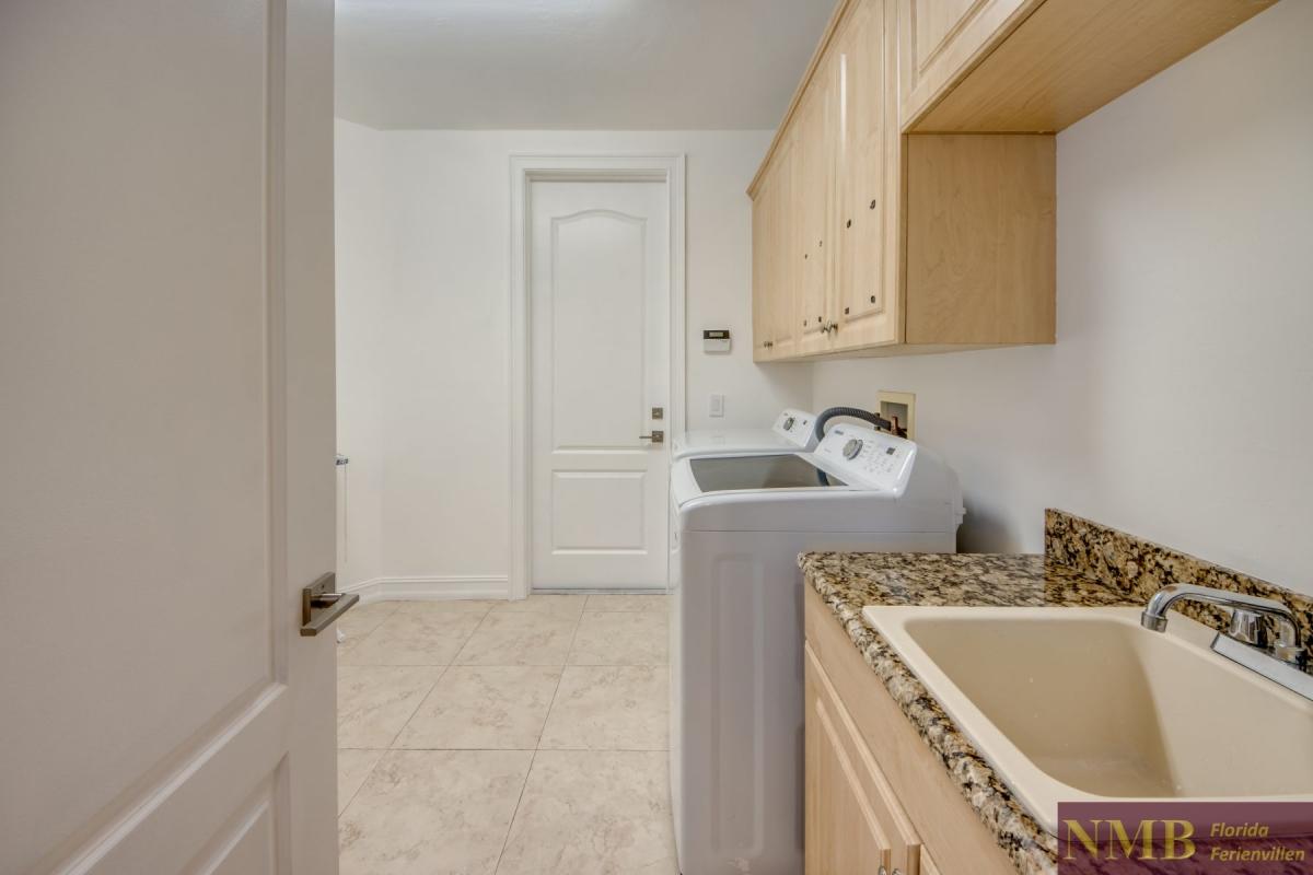 Ferienhaus-Cape-Coral-Whispering-Palms_56-Laundry-Room