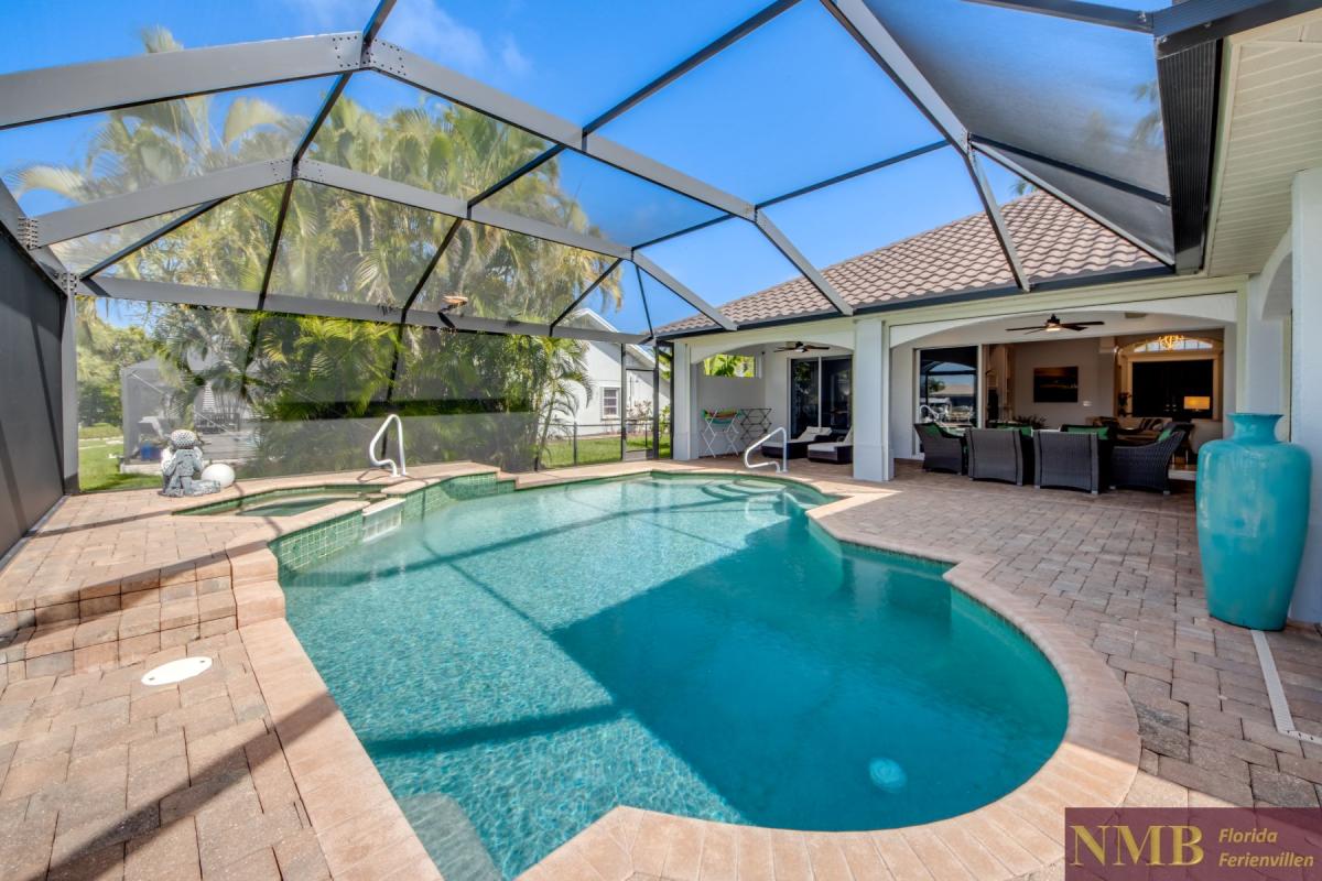 Ferienhaus-Cape-Coral-Whispering-Palms_71-Pool-Hot-Tub