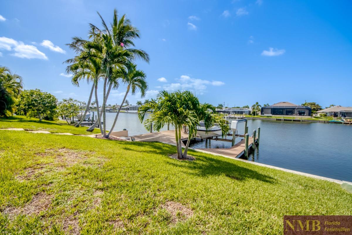 Ferienhaus-Cape-Coral-Whispering-Palms_85-Backyard