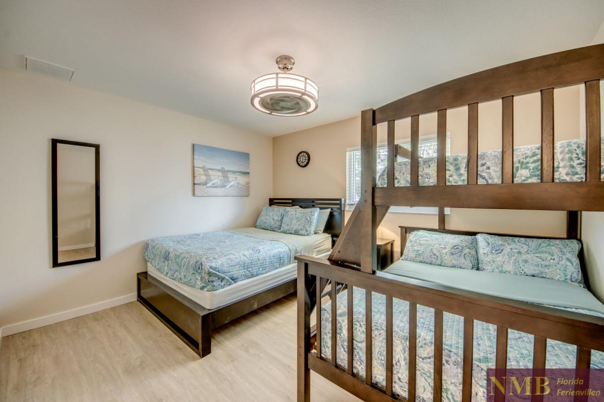 Cape_Coral_Ferienhaeuser_Sunshine_49-Bedroom-3