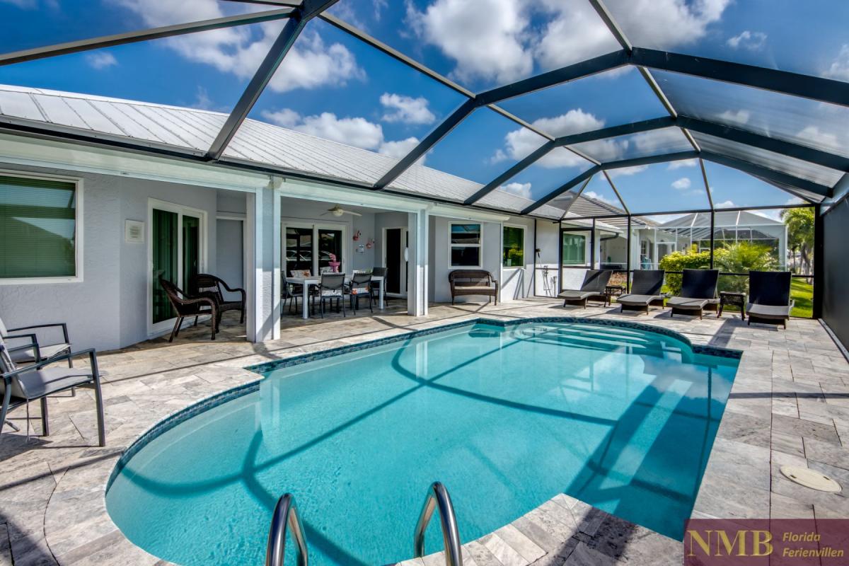 Cape_Coral_Ferienhaeuser_Sunshine_62-Pool