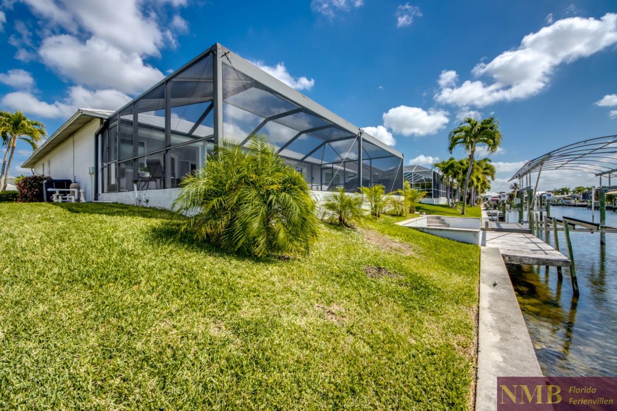 Cape_Coral_Ferienhaeuser_Sunshine_73-Backyard