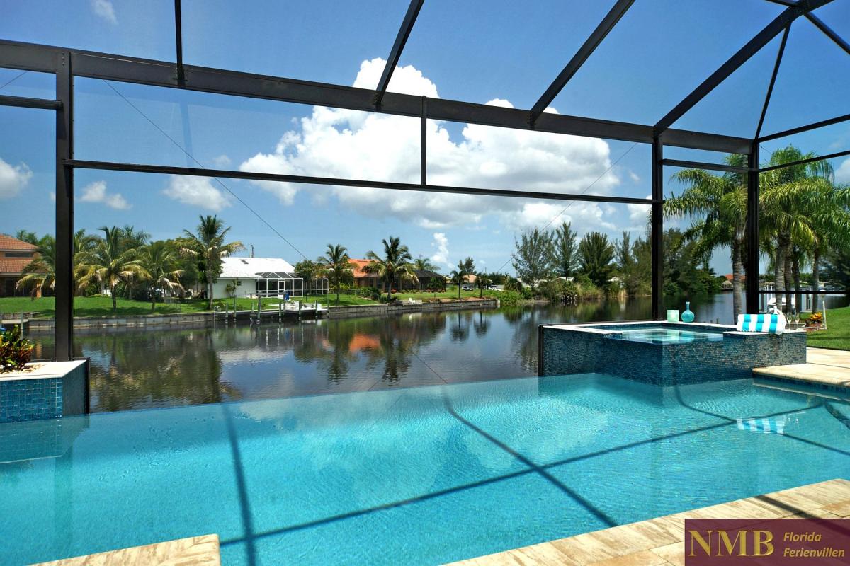 Ferienhaus-Palm_Breeze-Cape_Coral-pool-01