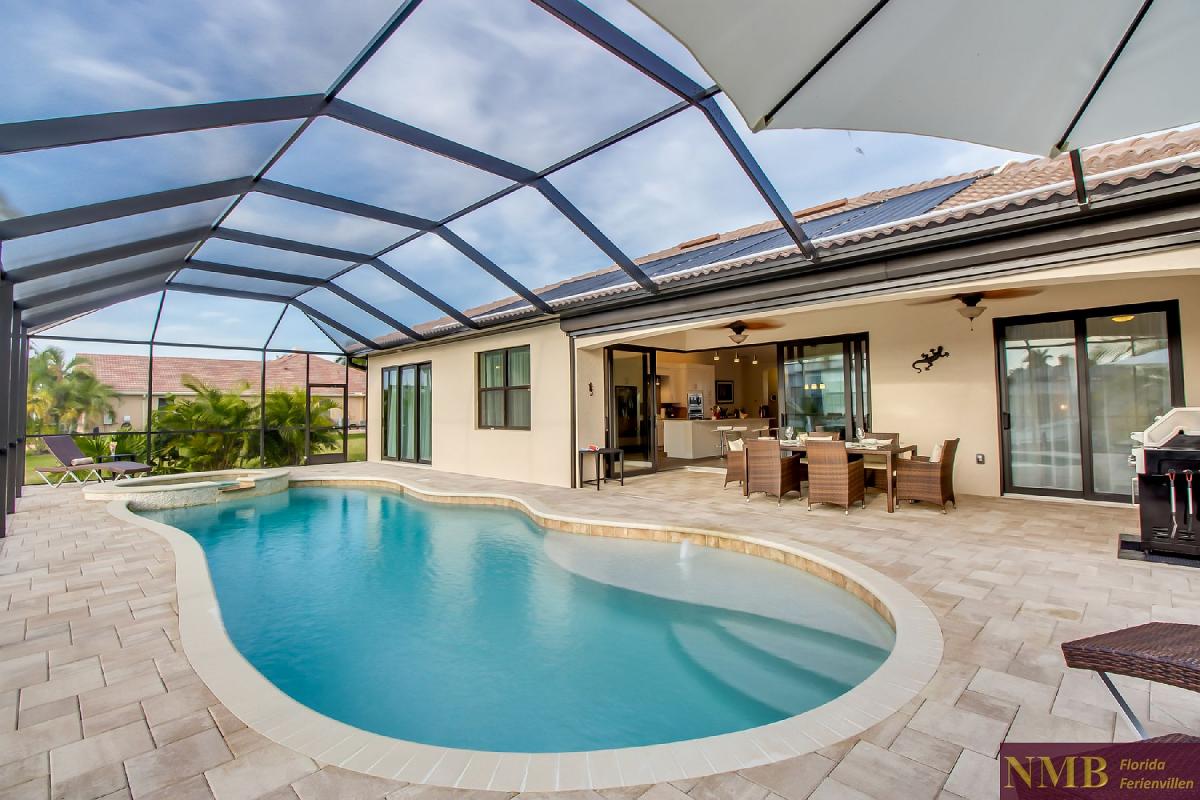 Ferienhaus-Felicity-Cape_Coral-Pool_1