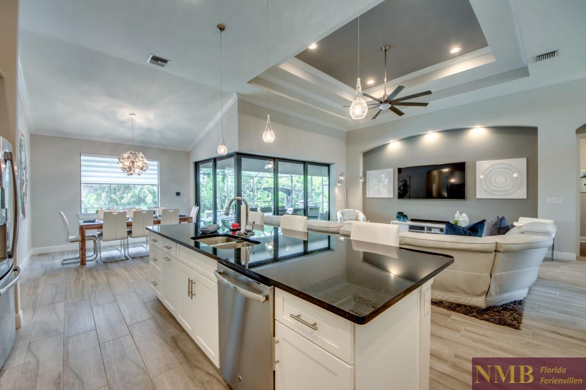 Ferienhaus-Cape-Coral-Villa-Secret-Pearl_31-Kitchen