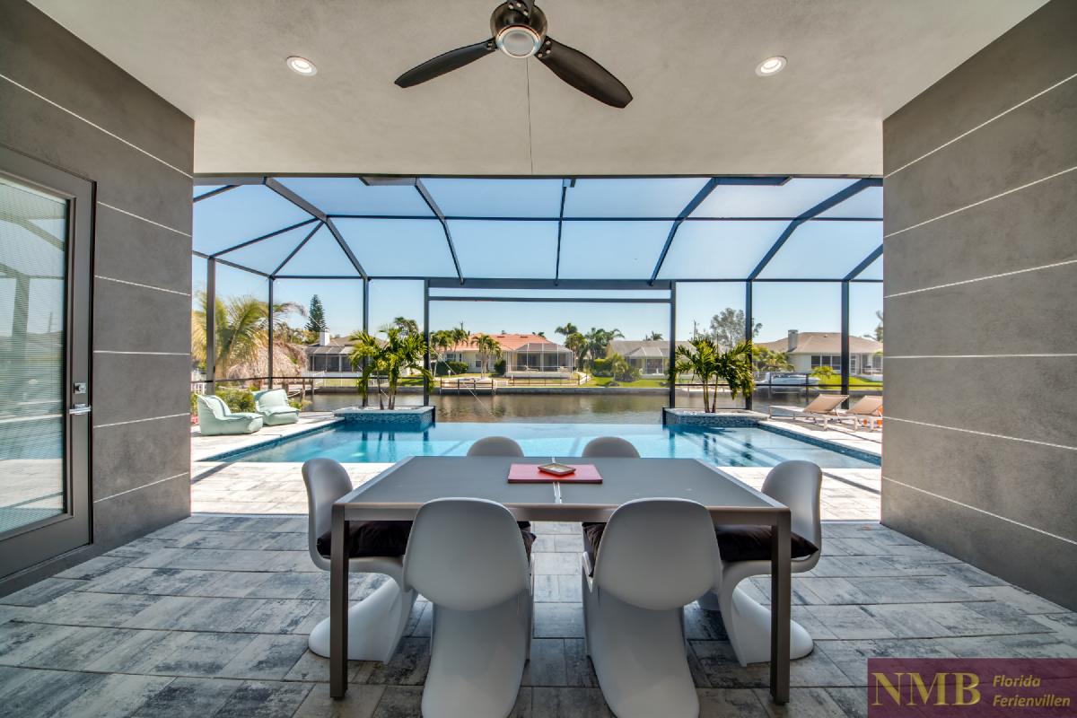 Vacation-Rental-Cape-Coral-Next-Level_Lanai_2