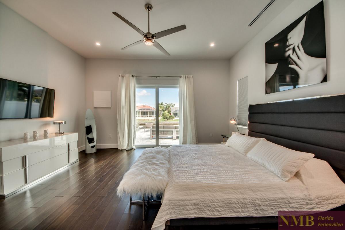 Vacation-Rental-Cape-Coral-Next-Level_Master_Bedroom_2