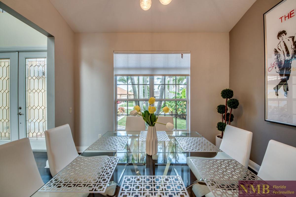 Ferienhaus-Coral-Escape_Dining_Room_2