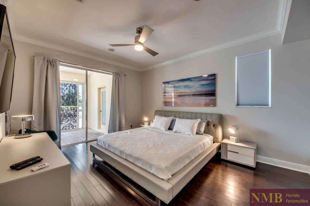 Ferienhaus-Coral-Escape_Master_Bedroom