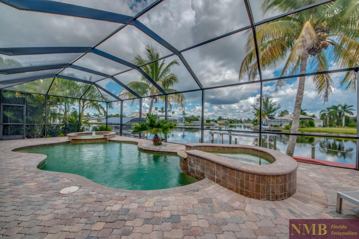 Ferienhaus-Coral-Escape_Pool-neu