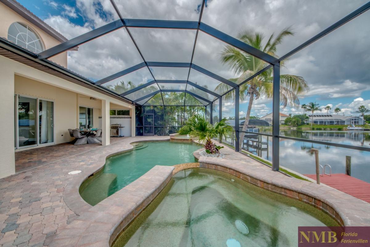 Ferienhaus-Coral-Escape_Pool_1-neu