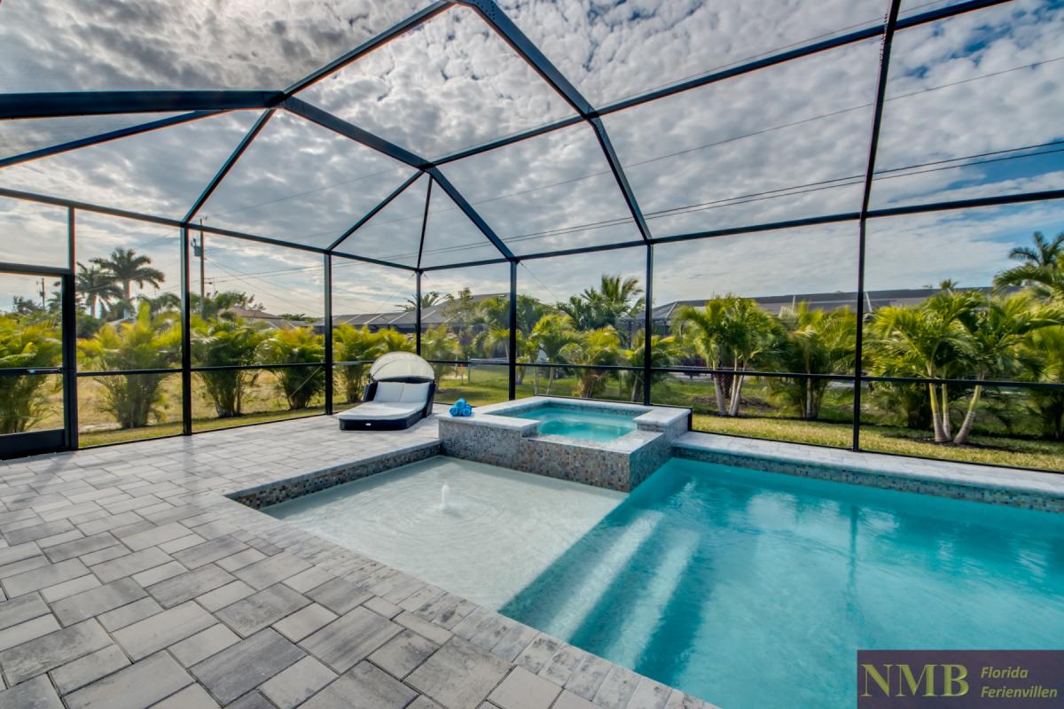 Ferienhaus-Chamo-Cape-Coral_78-Pool