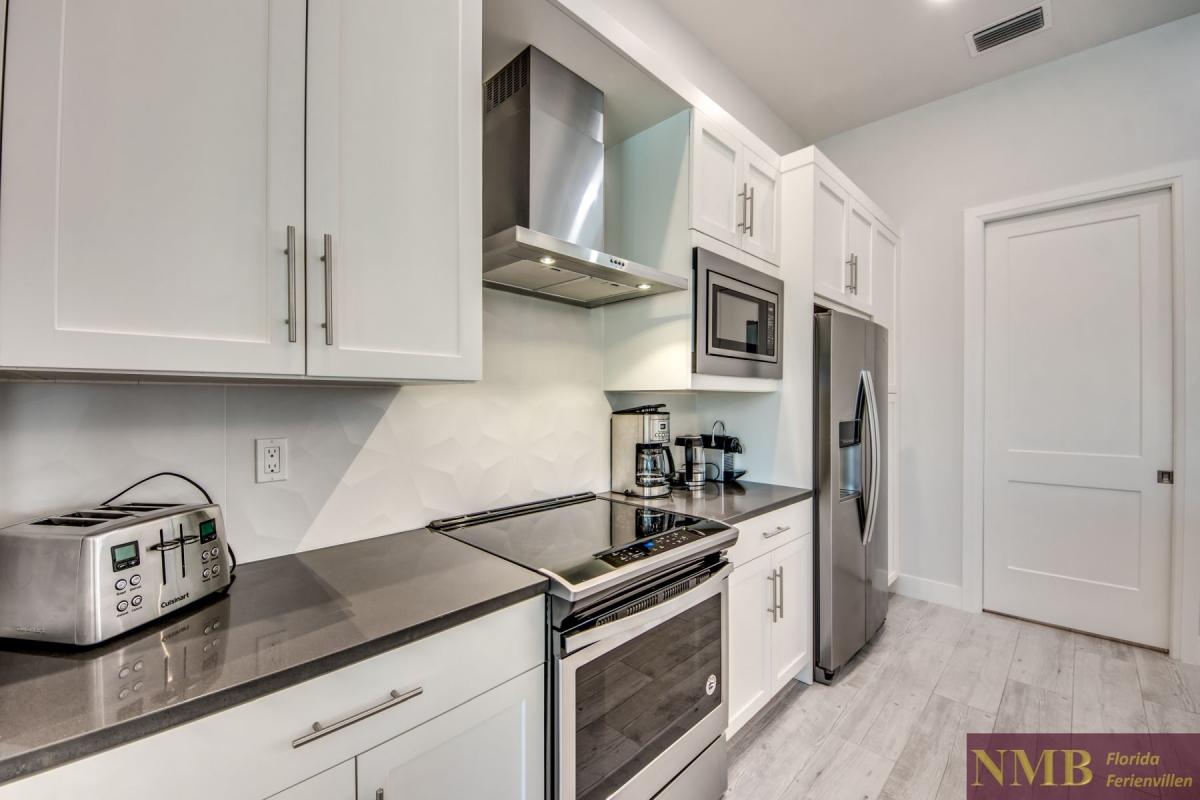 Ferienhaus-Cape-Coral-White-Shell_26-Kitchen