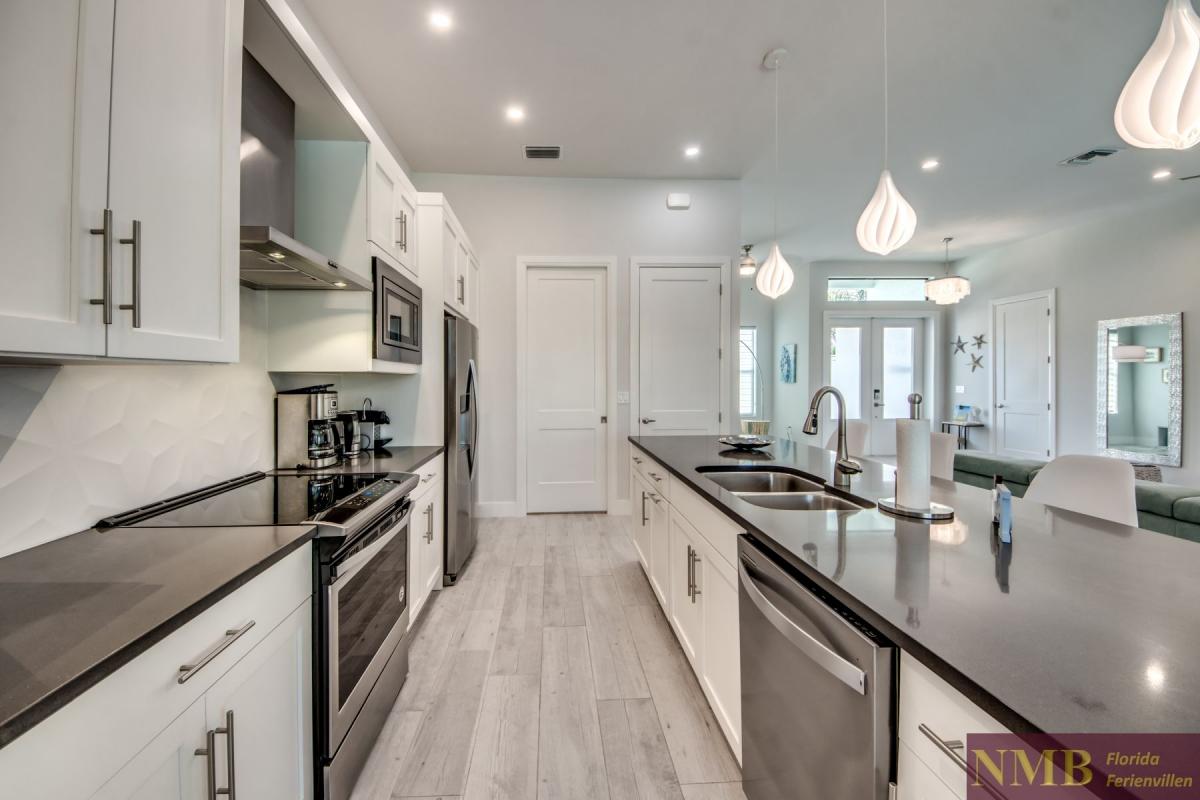 Ferienhaus-Cape-Coral-White-Shell_27-Kitchen