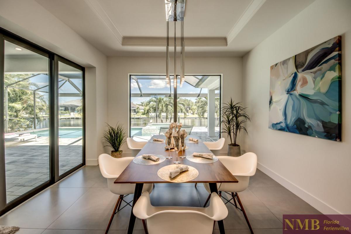 Ferienhaus-Cape-Coral-Pink-Lemonade_21-Dining