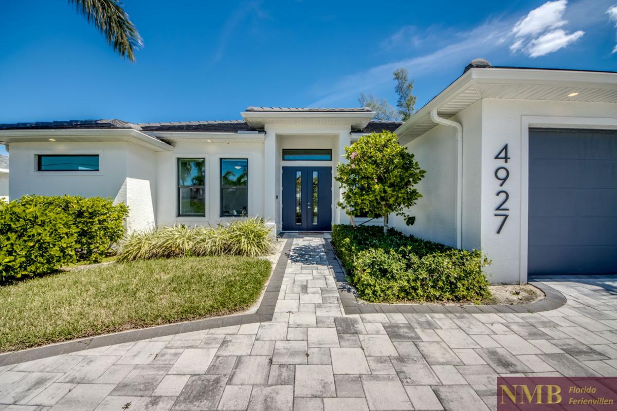 Ferienhaus-Cape-Coral-Pink-Lemonade_5-Villa-Entry
