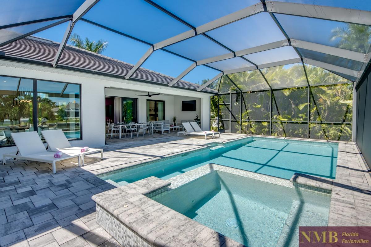 Ferienhaus-Cape-Coral-Pink-Lemonade_69-Pool-Hot-Tub