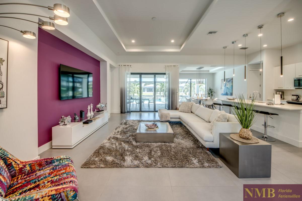 Ferienhaus-Cape-Coral-Pink-Lemonade_9-Family-Room