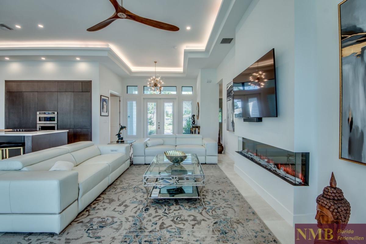 Ferienhaus-Cape-Coral-Madison-Garden_15-Family-Room