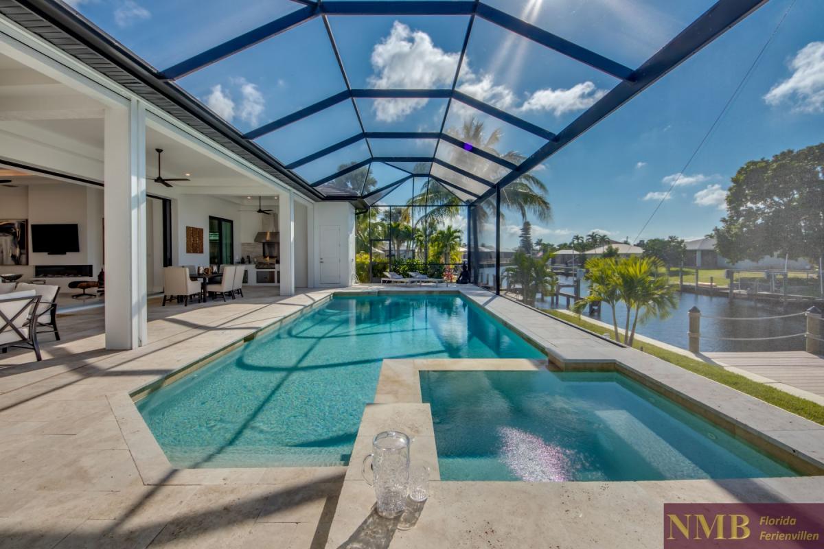 Ferienhaus-Cape-Coral-Madison-Garden_75-Pool-Hot-Tub