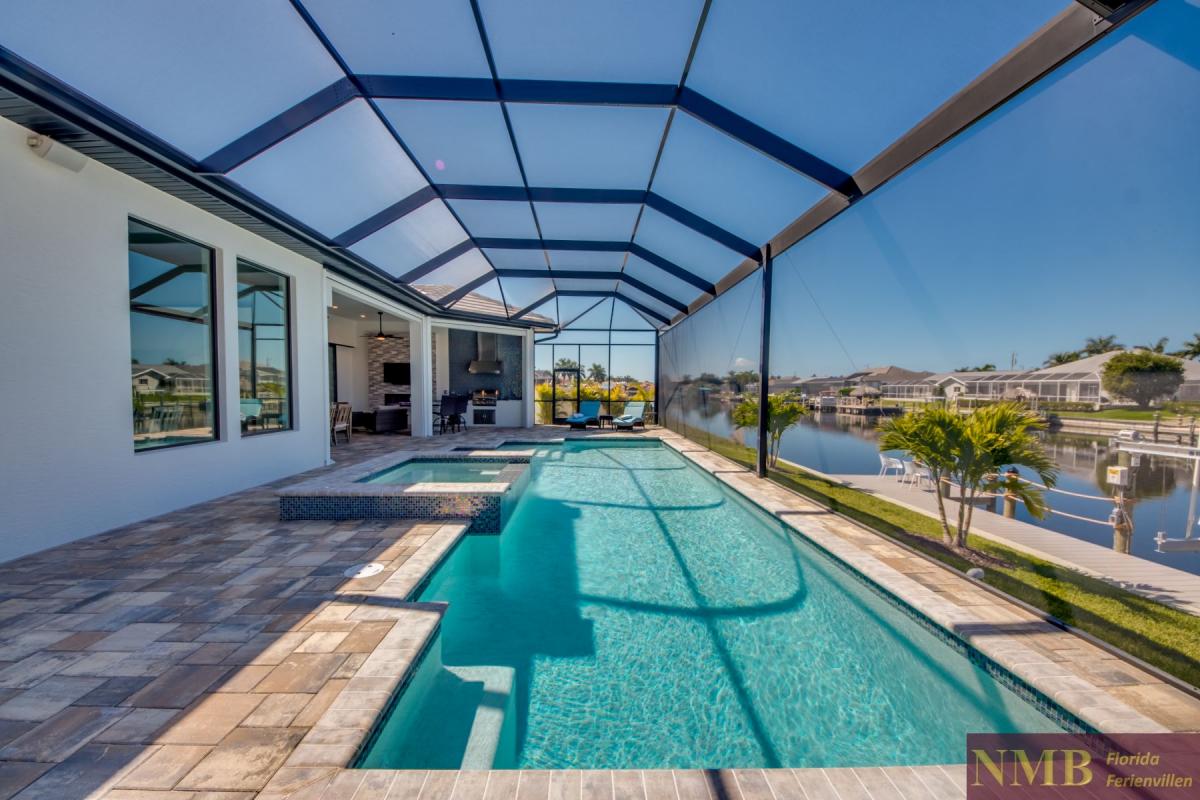 Ferienhaus-Cape-Coral-Ruby-Sunset_73-Pool-Hot-Tub