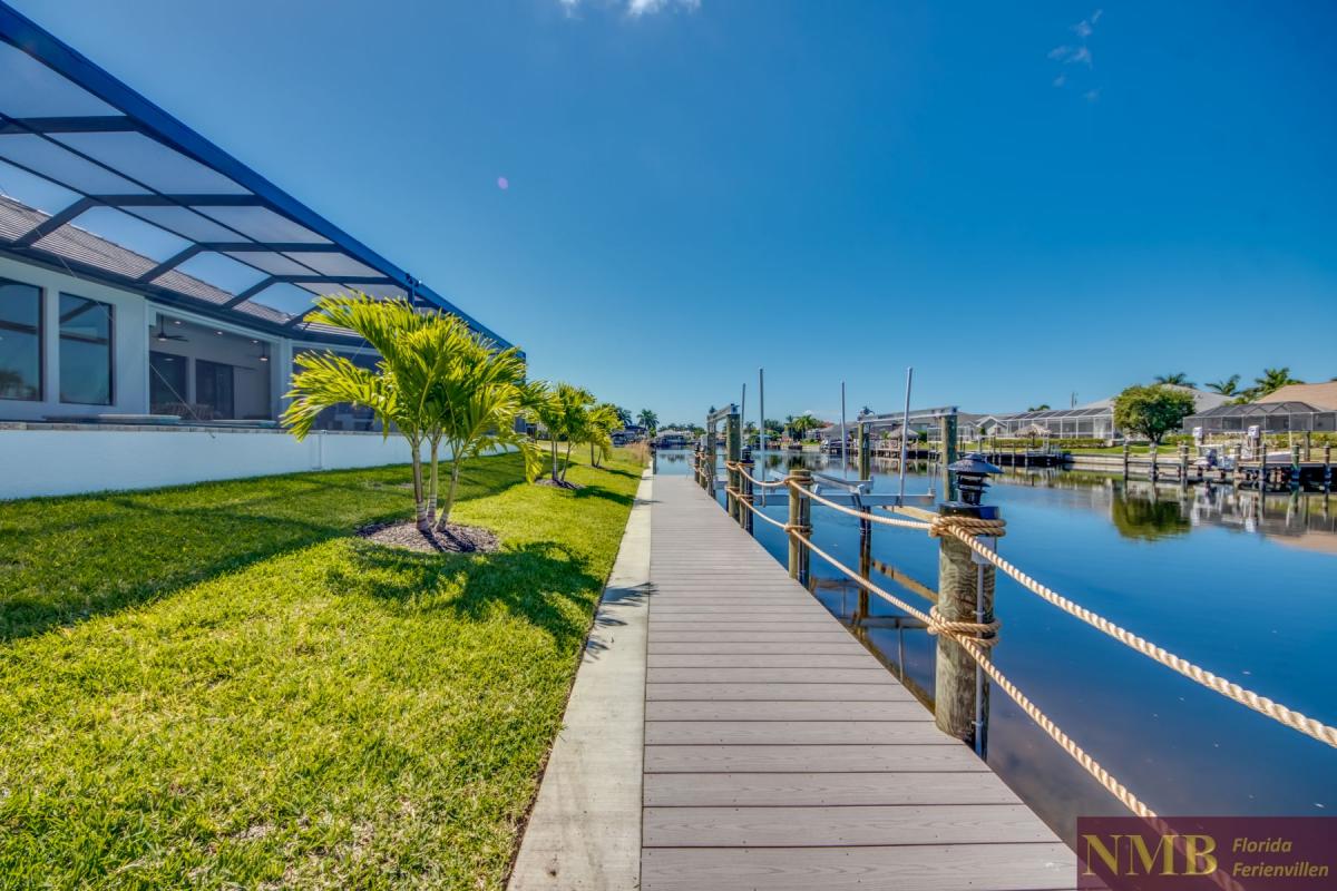 Ferienhaus-Cape-Coral-Ruby-Sunset_77-Backyard-Dock