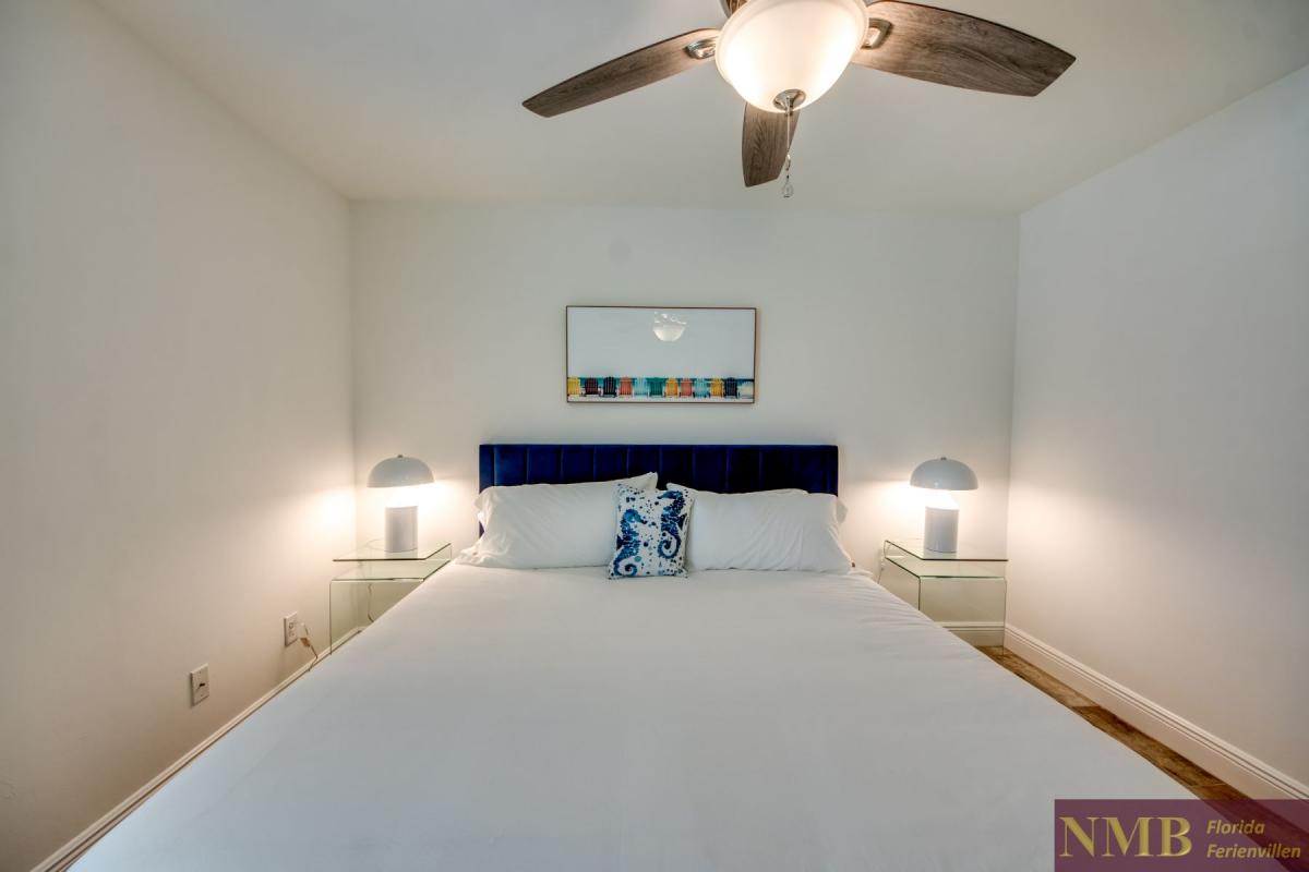 Ferienhaus-Cape-Coral-Villa-Blue-Moon_50-Bedroom-2