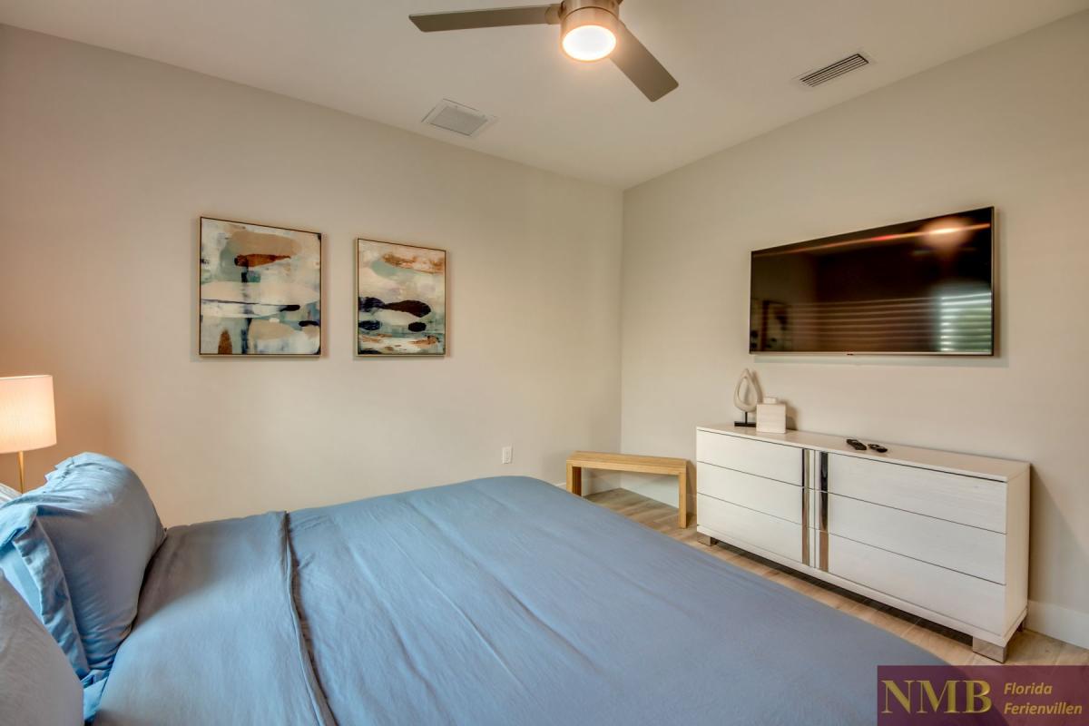 Ferienhaus-Cape-Coral-Villa-Hummingbird_49-Bedroom-3