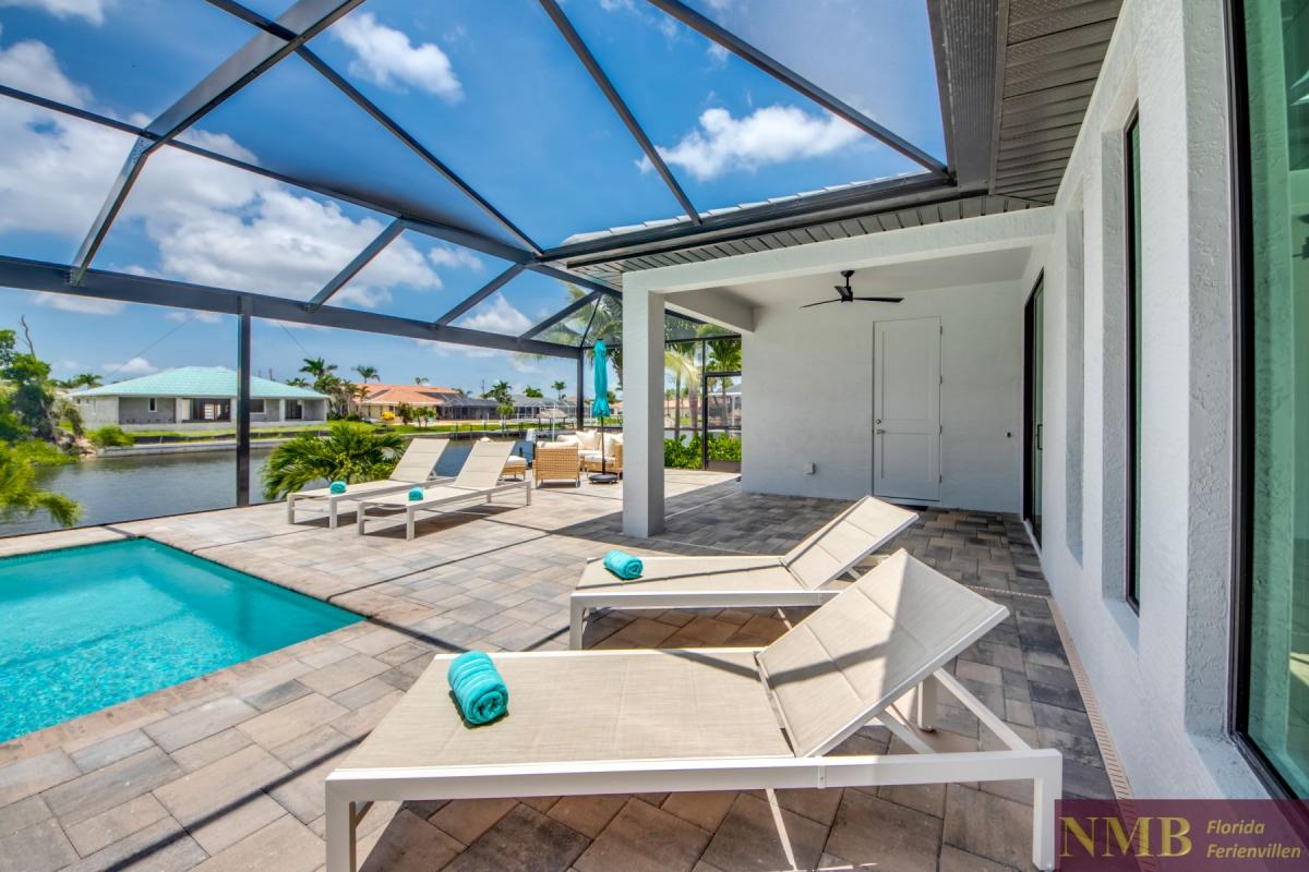 Ferienhaus-Cape-Coral-Villa-Hummingbird_69-Sun-Deck