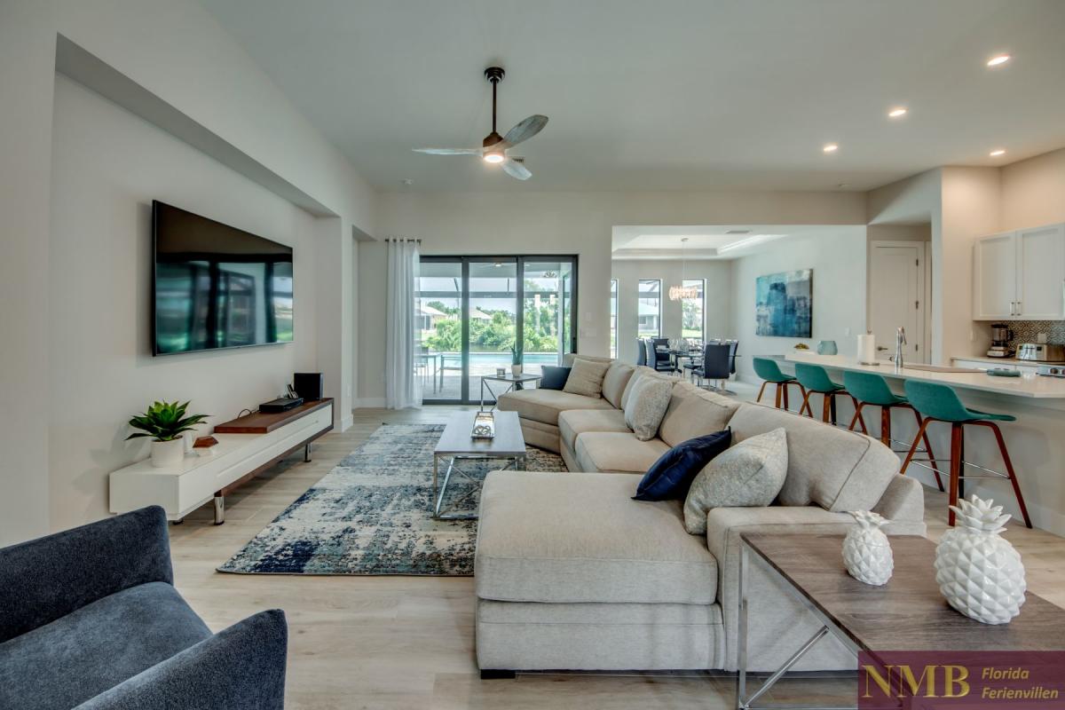 Ferienhaus-Cape-Coral-Villa-Hummingbird_9-Family-Room