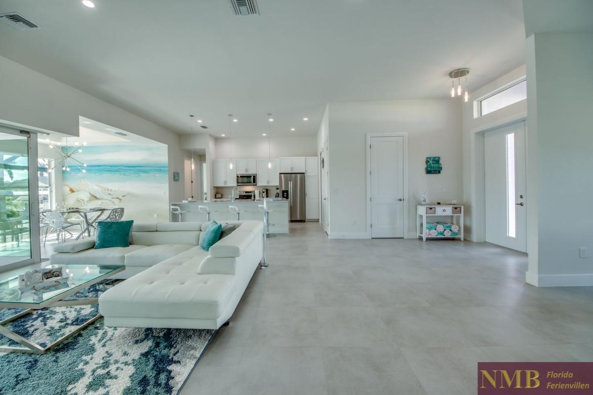 Ferienhaus-Cape-Coral-Villa-Sea-Shell_14-Living-Room