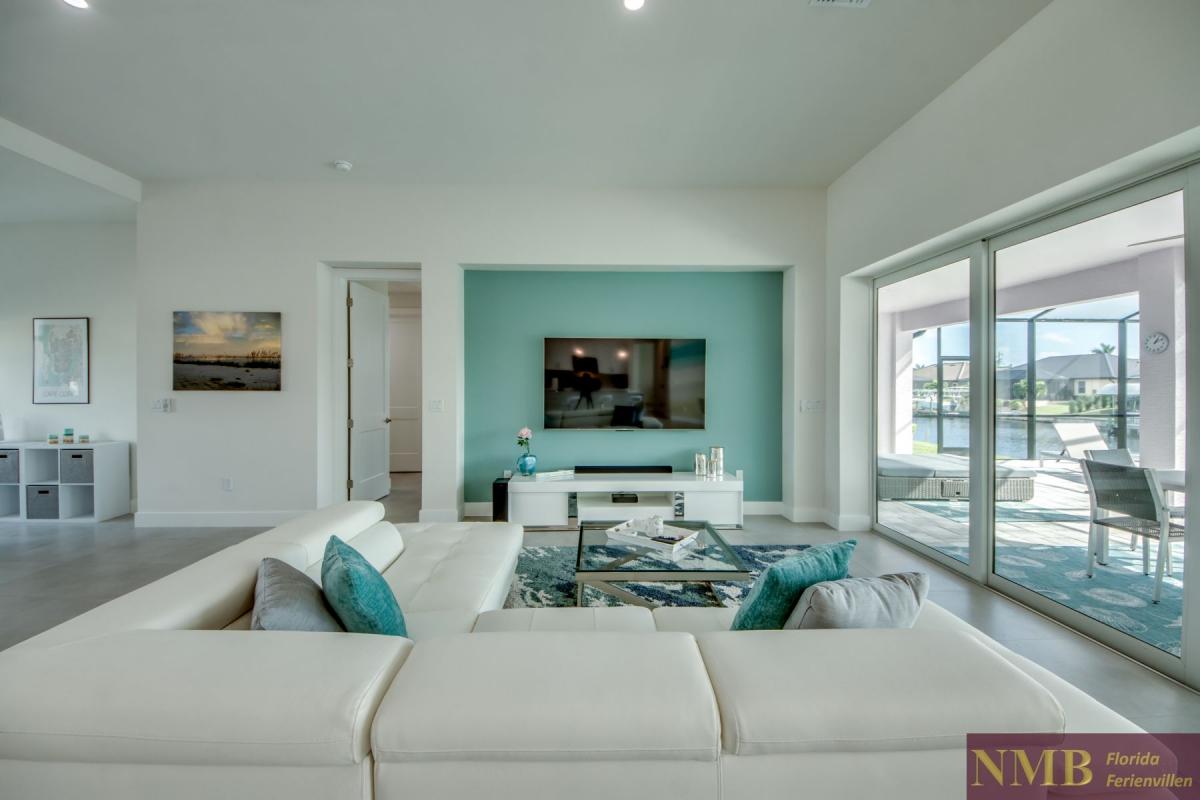 Ferienhaus-Cape-Coral-Villa-Sea-Shell_8-Living-Room