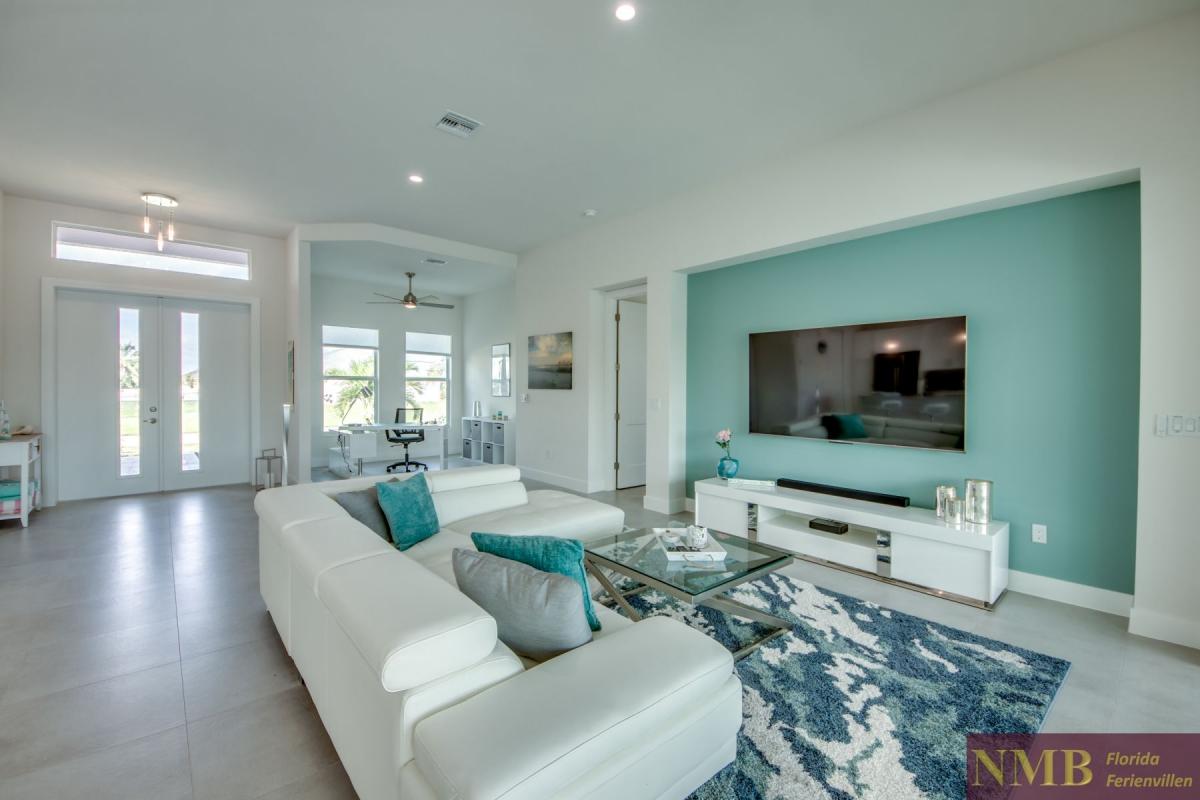 Ferienhaus-Cape-Coral-Villa-Sea-Shell_9-Living-Room
