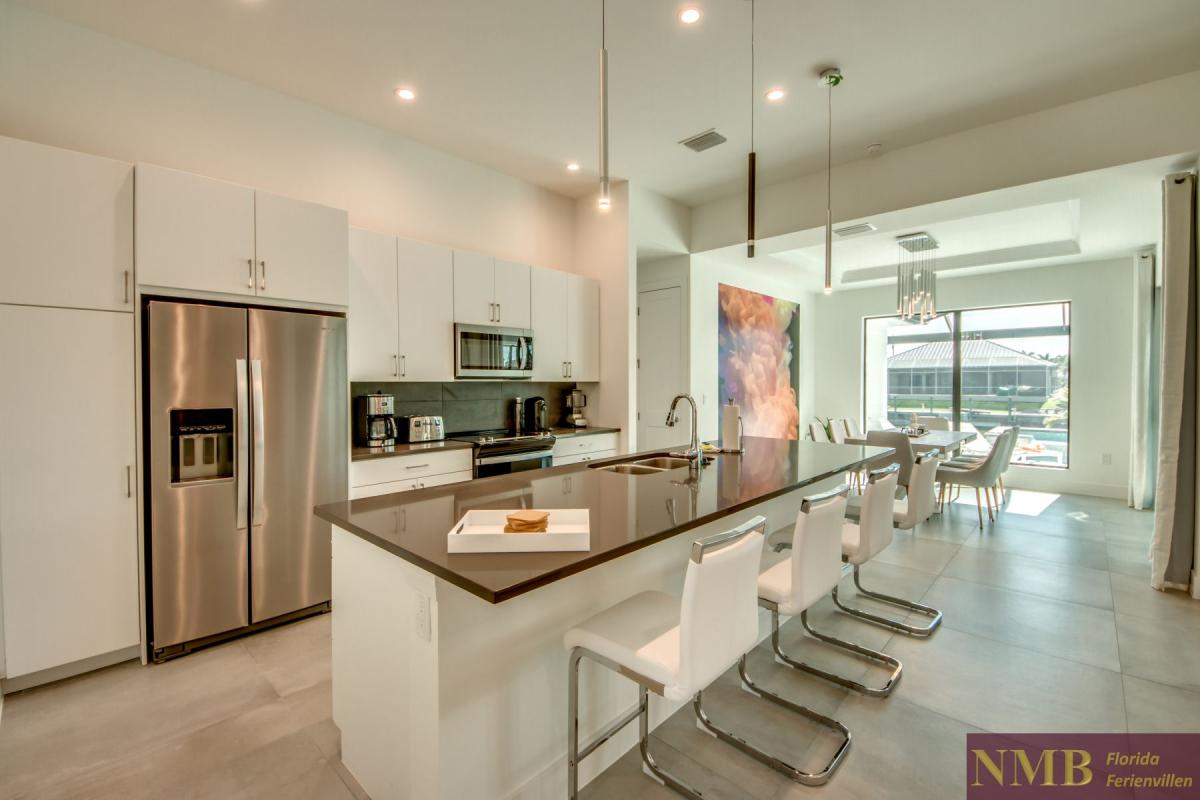 Ferienvilla-Summerwind-Cape-Coral_27-Kitchen