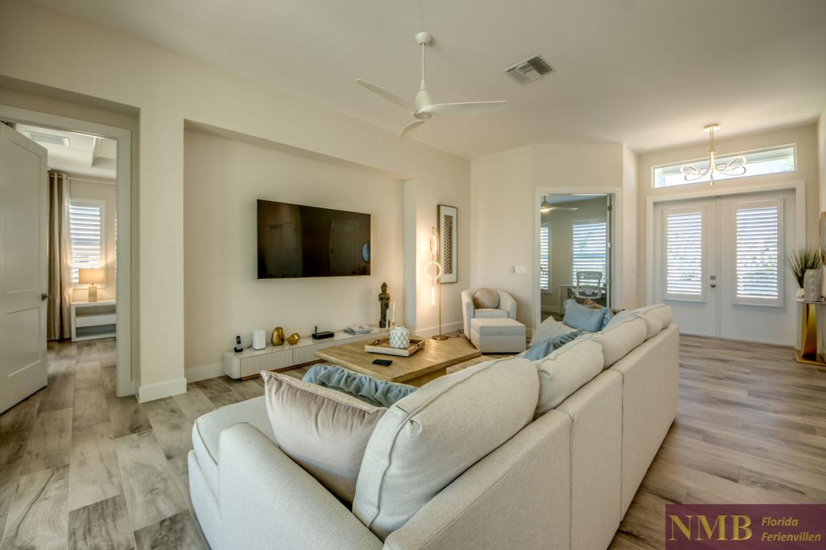 Ferienhaus-Cape-Coral-Villa-Winking-Owl_13-Family-Room