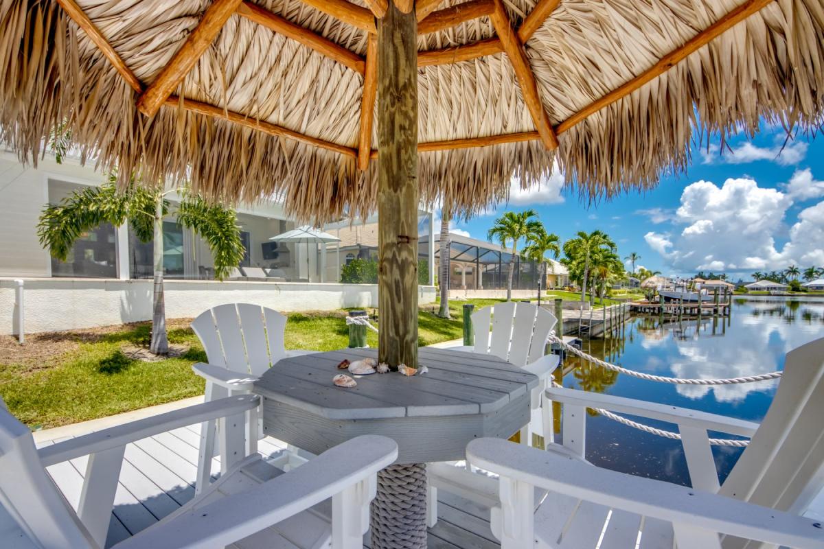 Ferienhaus-Cape-Coral-Ocean-Dream_85-Dock-Tiki