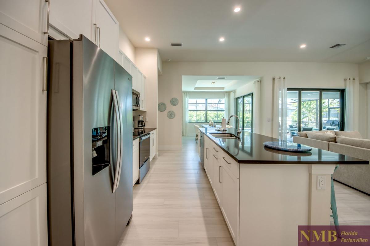 Ferienhaus-Cape-Coral-Francis_28-Kitchen