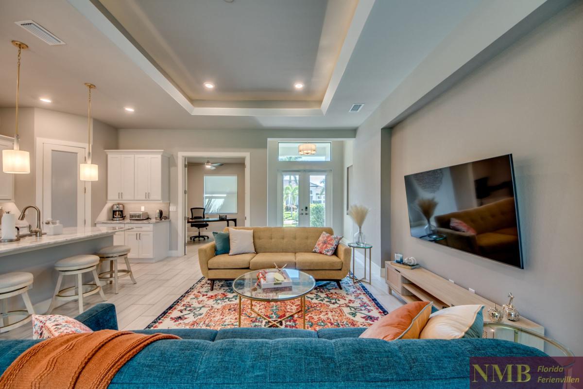 Cape_Coral_Ferienhaeuser_Marie-Angeline_14-Family-Room