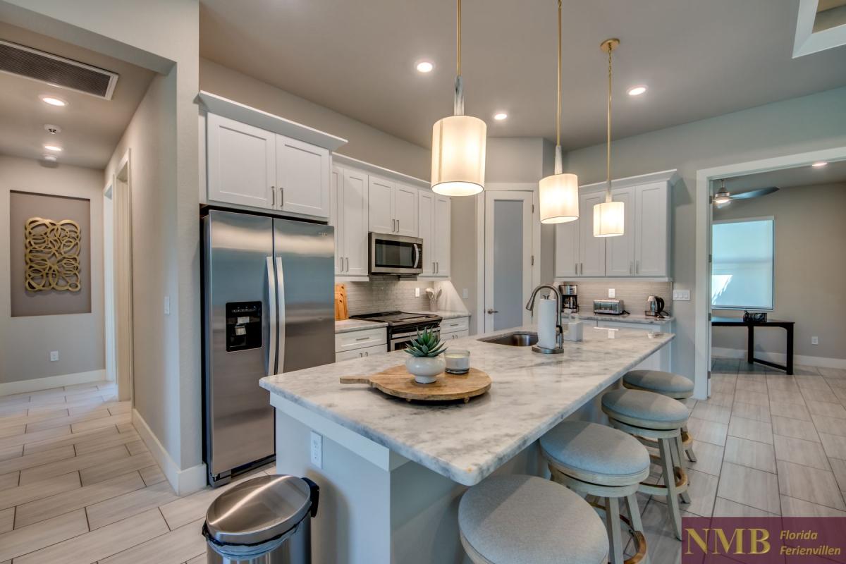 Cape_Coral_Ferienhaeuser_Marie-Angeline_27-Kitchen
