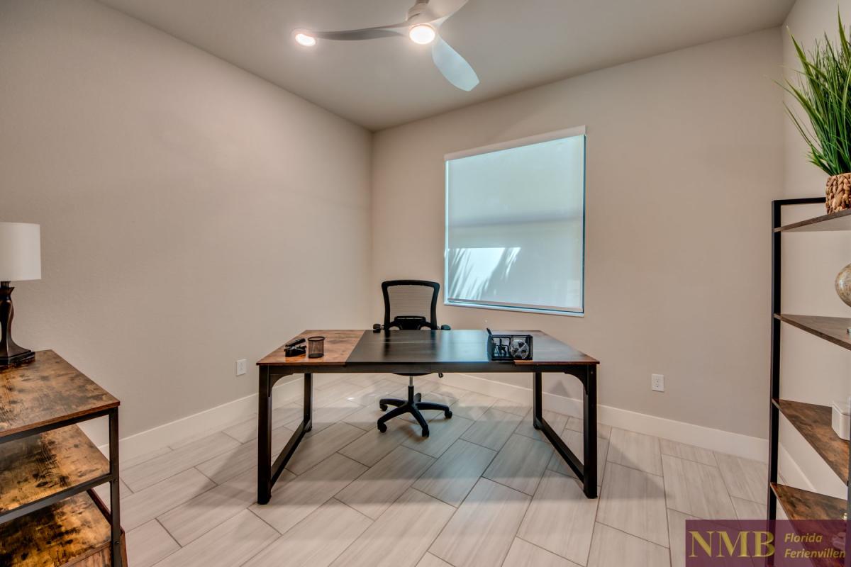 Cape_Coral_Ferienhaeuser_Marie-Angeline_36-Den