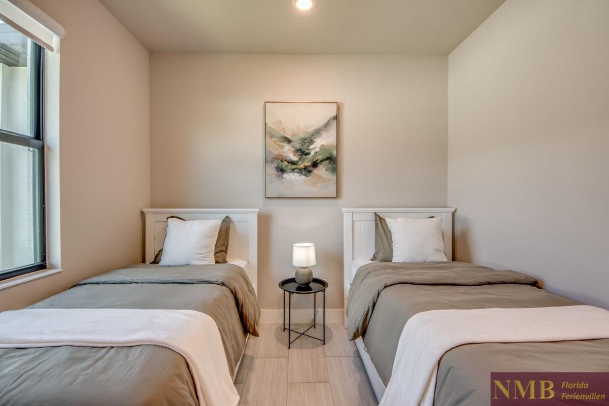 Cape_Coral_Ferienhaeuser_Marie-Angeline_47-Bedroom-2