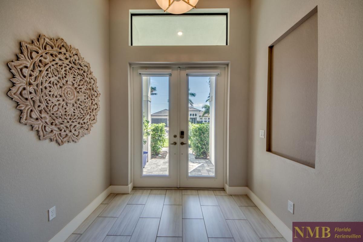 Cape_Coral_Ferienhaeuser_Marie-Angeline_5-Foyer