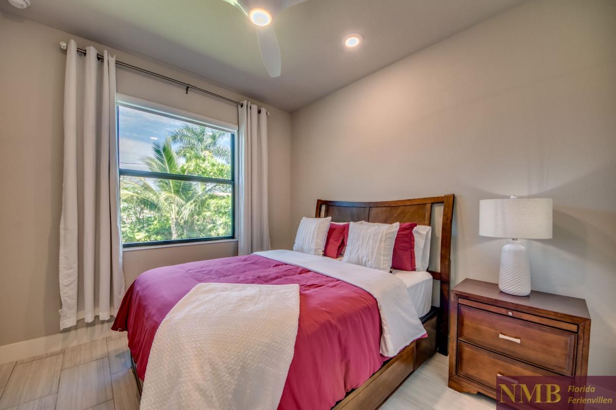 Cape_Coral_Ferienhaeuser_Marie-Angeline_51-Bedroom-3