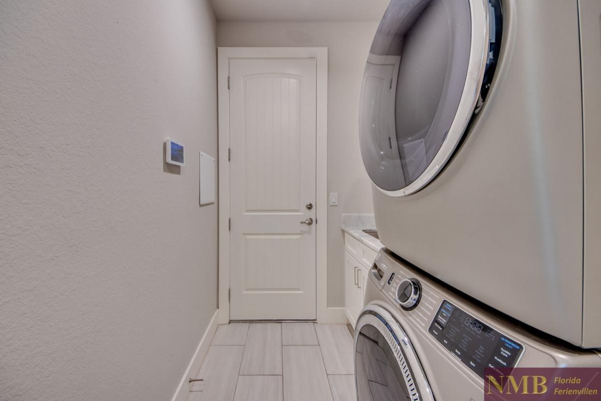 Cape_Coral_Ferienhaeuser_Marie-Angeline_53-Laundry-Room