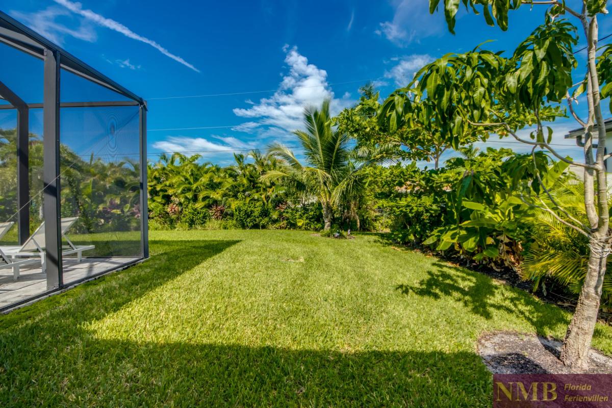 Cape_Coral_Ferienhaeuser_Marie-Angeline_68-Backyard