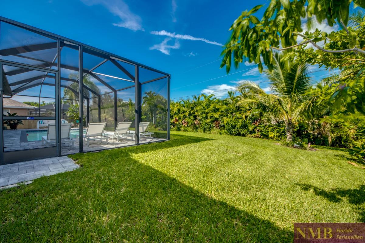 Cape_Coral_Ferienhaeuser_Marie-Angeline_69-Backyard