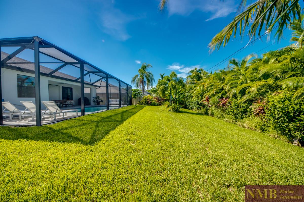 Cape_Coral_Ferienhaeuser_Marie-Angeline_71-Backyard